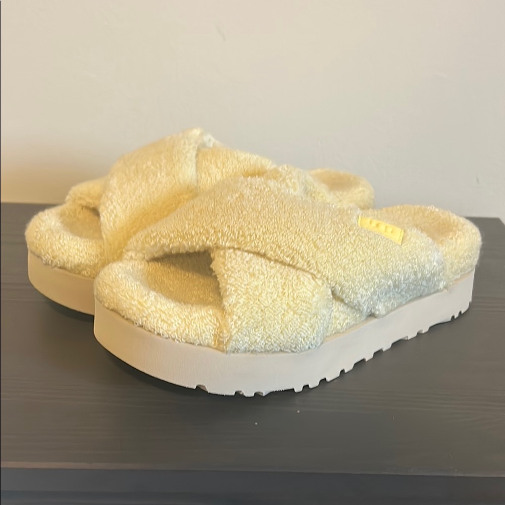 UGG Cream Plush Crossband Platform Slippers
